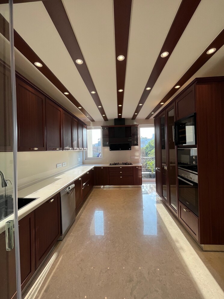 Kitchen, neeti bagh 4 Bedroom 370 Sq.Yd. Builder Floor In Neeti Bagh Delhi 7895642