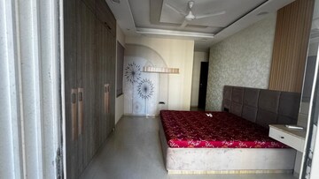 Room in 3 BHK Apartment at Dosti Group Imperia, Manpada – for Rent