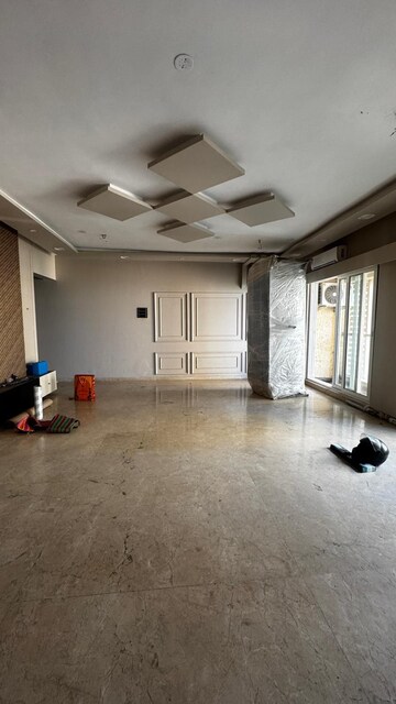 Room in 3 BHK Apartment at Dosti Group Imperia, Manpada – for Rent