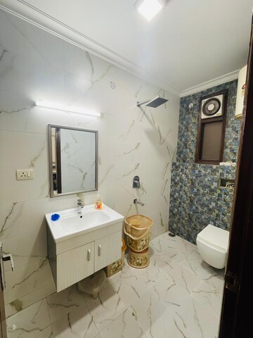 Master Bedroom in 1 BHK Builder Floor at Saket – for Rent
