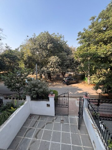 Balcony in 4 BHK Villa at Sushant Lok I – for Rent