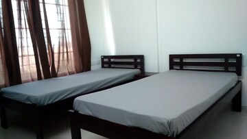 Bedroom in  Pg at Hiranandani Estate – for Rent