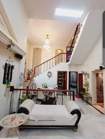 Living Room in 3 BHK Villa at Panchpakhadi Jewel, Panch Pakhadi – for Sale