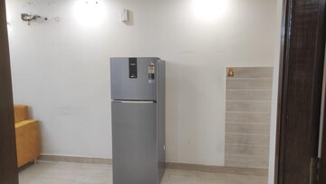 Room in 3 BHK Builder Floor at Ardee City, Sector 52 – for Rent