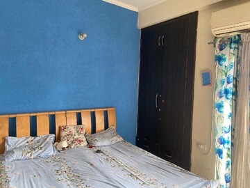Bedroom in 1 BHK Apartment at Sector 77 – for Rent