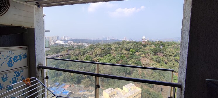 Garden, hubtown-hill-crest 2.5 Bedroom 1200 Sq.Ft. Apartment In Andheri East Mumbai 7896279
