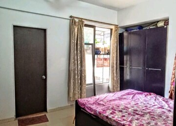 Bedroom in 2 BHK Apartment at Lodha Paradise, Majiwada – for Rent