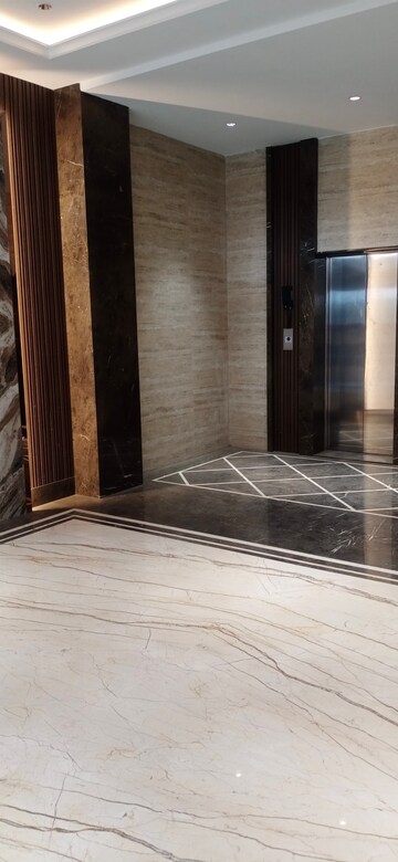 Room in 1 BHK Apartment at Sector 7 Pushpak Nagar – for Sale
