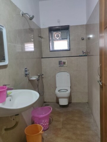 Bathroom in 4 BHK Builder Floor at BPTP Eden Estate, Sector 81 – for Sale