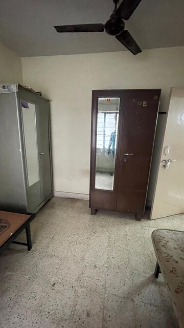 Building Lobby in 3 BHK Builder Floor at Sector 73 – for Sale