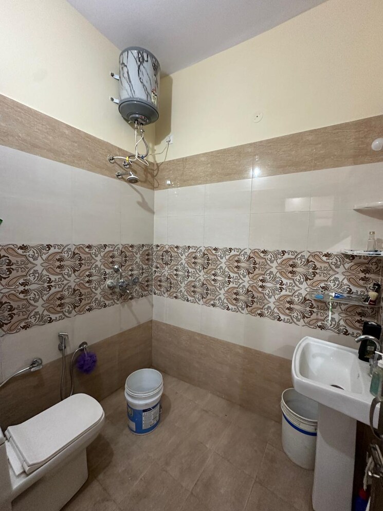 Bathroom, ansal-sushant-lok-i 1 RK 540 Sq.Ft. Builder Floor In Sector 43 Gurgaon 7897013