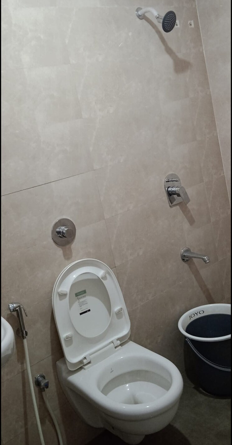 Bathroom, cosmos-habitat 2 Bedroom 900 Sq.Ft. Apartment In Majiwada Thane 7896964