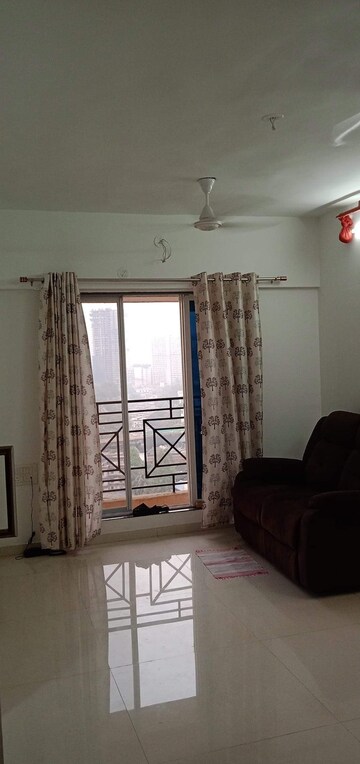 2 BHK Apartment For Rent in Cosmos Habitat, Majiwada
