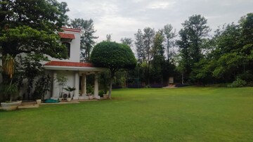 6+ BHK Villa – Garden View at Ghitorni - for Sale