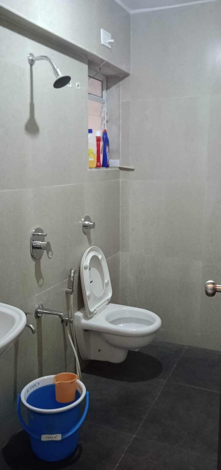 Bathroom, cosmos-habitat 2 Bedroom 900 Sq.Ft. Apartment In Majiwada Thane 7897054