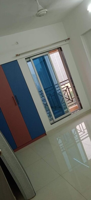 Bedroom in 2 BHK Apartment at Cosmos Habitat, Majiwada – for Rent