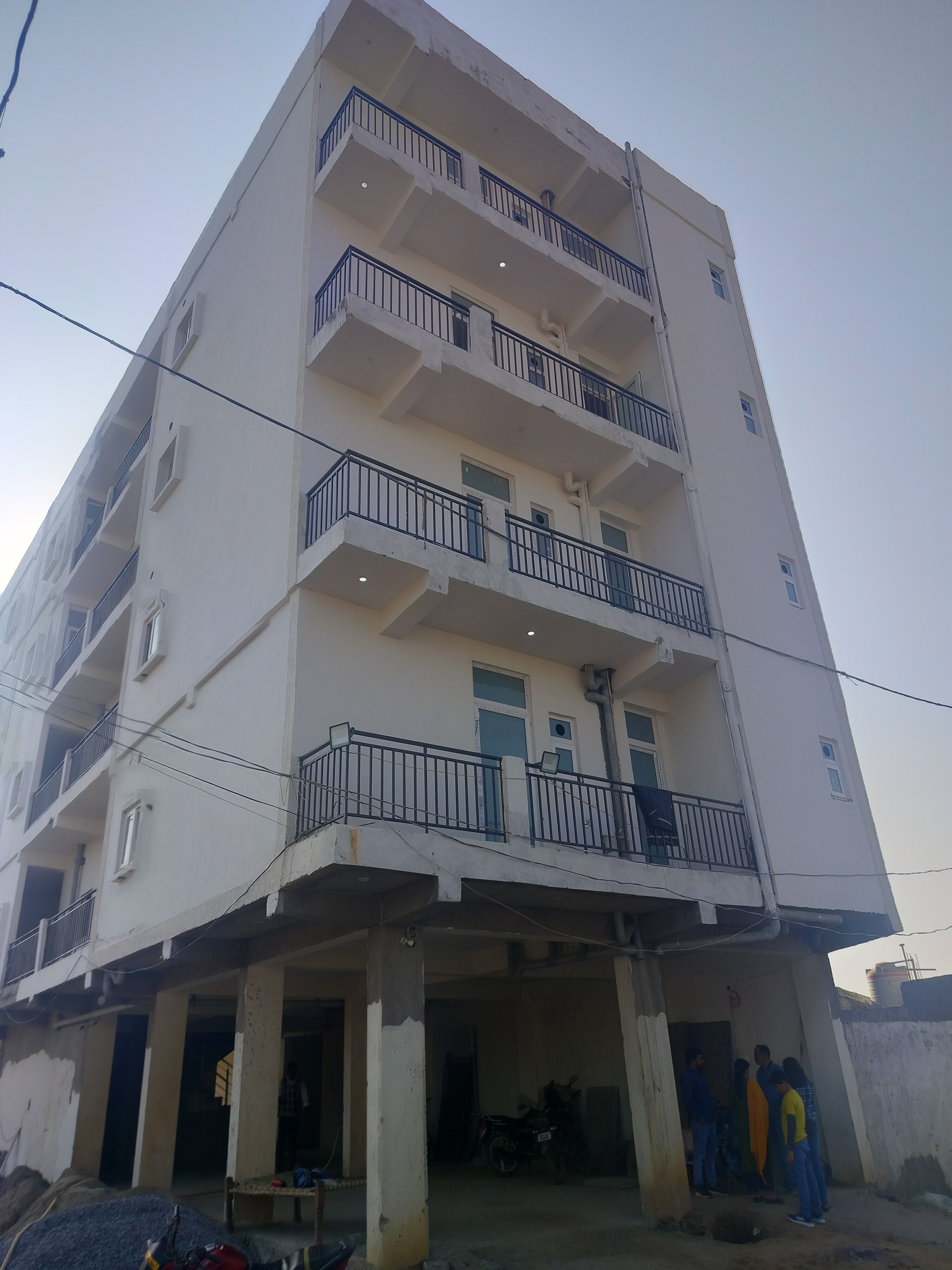 2 BHK Apartment For Sale in Twin Chalet, Sector 1, no