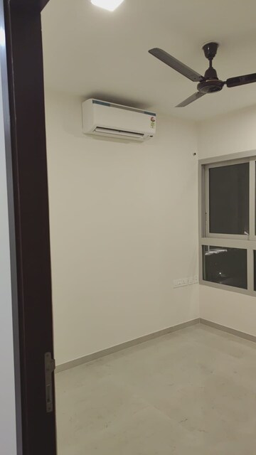 Room in 2 BHK Apartment at Piramal Vaikunth Vairat, Balkum Pada – for Rent