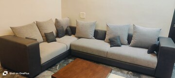 Furnished Amenities in 3 BHK Apartment at Raunak Tower, Pokhran Road No 1 – for Rent