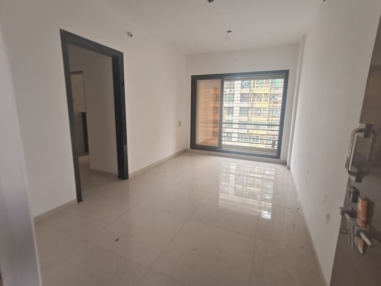 Room, mayur-shree-nandkumar-mahadev-ashirwad 1 Bedroom 560 Sq.Ft. Apartment In Bhayandar East Thane 7897295