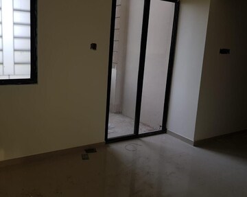 Room in 2 BHK Apartment at Manish Nagar – for Rent