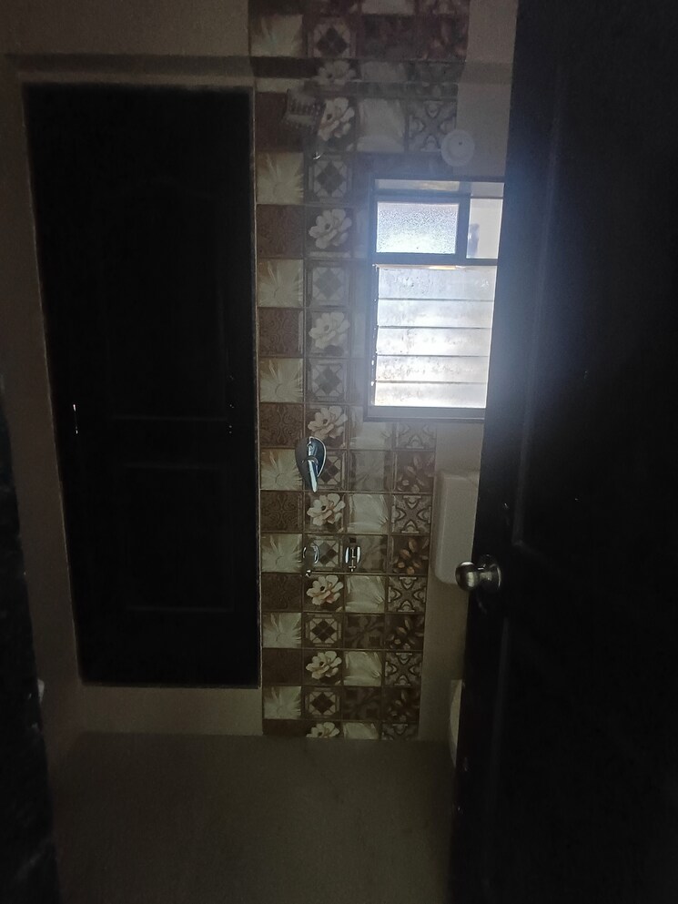 Attached Bathroom, primerose-chs 2 Bedroom 950 Sq.Ft. Apartment In Ganeshwadi Thane 7897332