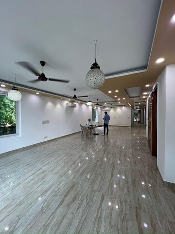 Balcony in 4 BHK Builder Floor at Soami Nagar – for Rent