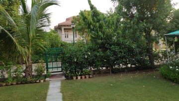 4 BHK Villa – Garden View at Kolat - for Rent