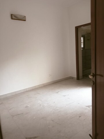 Room in 3 BHK Builder Floor at Greater Kailash I – for Rent