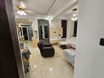 Living Room in 2 BHK Apartment at Narendra Nagar – for Rent