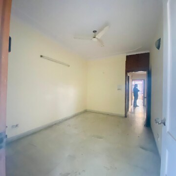 Room in 3 BHK Builder Floor at Malviya Nagar – for Rent