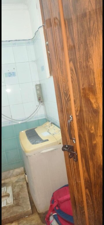 Bathroom in 1 BHK Builder Floor at Mehrauli – for Rent