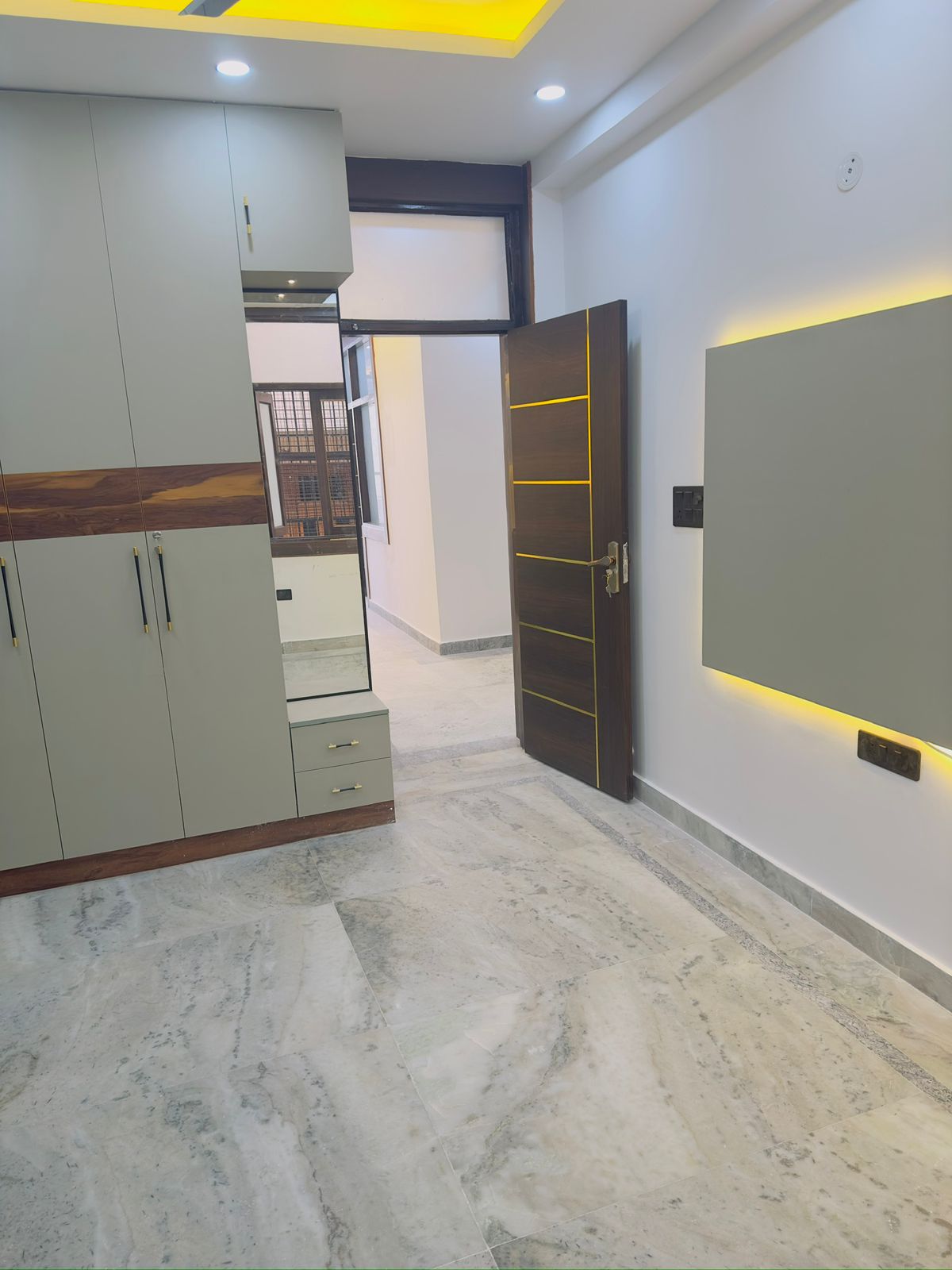 2 BHK Builder Floor For Sale in Niti Khand