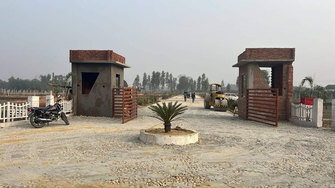 Plot For Sale in Ansal Max Defence City II