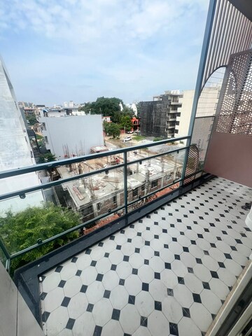 Balcony in 2 BHK Builder Floor at Sector 38 – for Rent