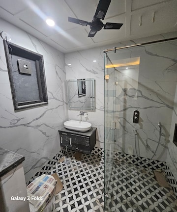 Master Bedroom in 4 BHK Builder Floor at Sector 29 – for Sale