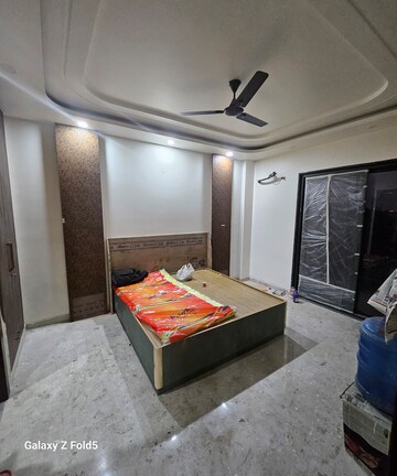 Master Bedroom in 4 BHK Builder Floor at Sector 29 – for Sale