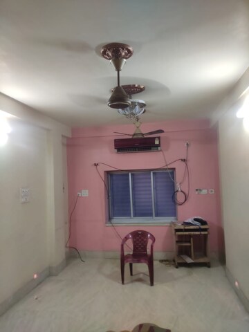 Room in 2 BHK Apartment at Tollygunge – for Sale