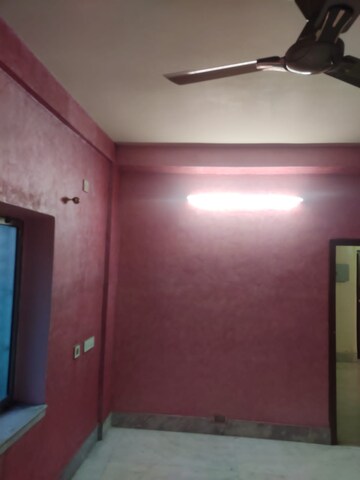 Room in 2 BHK Apartment at Tollygunge – for Sale