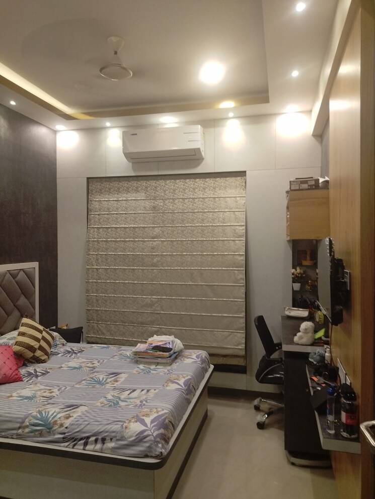 Master Bedroom, flora-fountain 3 Bedroom 1305 Sq.Ft. Apartment In Tangra Kolkata 7897650