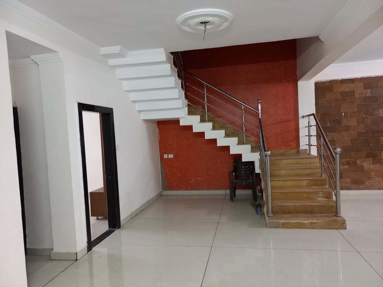 4 BHK + Pooja Room,Study Room Villa For Sale in Hoshangabad Road