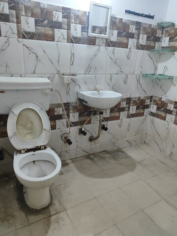 Bathroom in 1 RK Apartment at Arun Vihar Sector 37, Sector 37 – for Rent