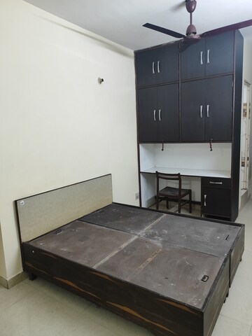 Kitchen in 1 RK Apartment at Arun Vihar Sector 37, Sector 37 – for Rent