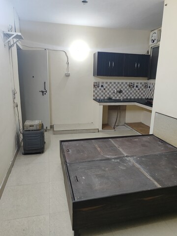 Bedroom in 1 RK Apartment at Arun Vihar Sector 37, Sector 37 – for Rent