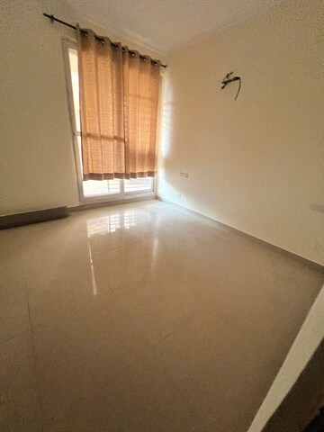 Room in 3 BHK Apartment at Panchkula Urban Estate – for Rent