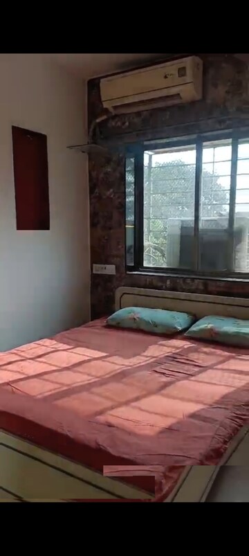 Bedroom in 2 BHK Apartment at Sindhi Society, Chembur – for Rent