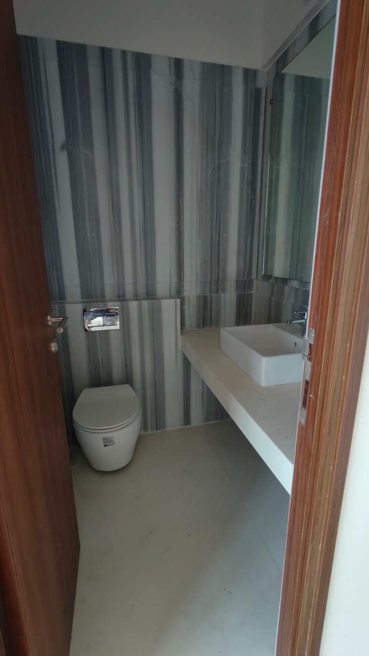 Bathroom, kalpataru-radiance 3 Bedroom 1032 Sq.Ft. Apartment In Goregaon West Mumbai 7897835
