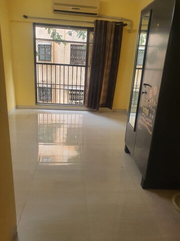 Room in 1 BHK Apartment at Tilak Indrayani, Tilak Nagar – for Rent