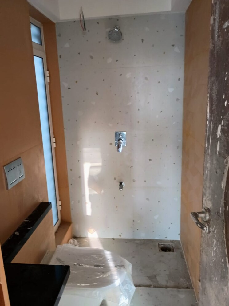 Bathroom, tilak-bhavana-chs 1 Bedroom 432 Sq.Ft. Apartment In Tilak Nagar Mumbai 7897873