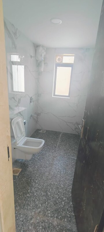 Attached Bathroom in 2 BHK Apartment at Madhuban CHS Khar West, Khar West – for Rent